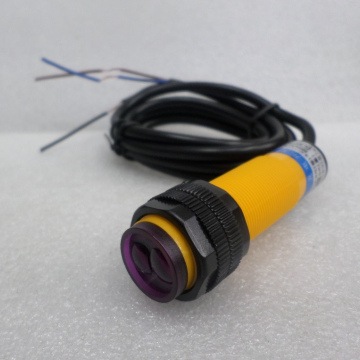 รหัส SMT0007 Photo Sensor 6-36vdc. ระยะ 30cm.รุ่น E3F-DS30C2,C4,P1