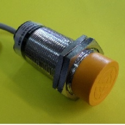 รหัส SSE007 Proximity Sensor Type: LJ30A3-15-Z/BX ตรวจจับเหล็กโลหะ 6-36VDC ระยะตรวจจับ 15mm. คลิกดูรายละเอียด>>